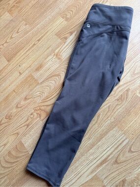 Fabletics Charcoal Gray Active Crop Leggings
